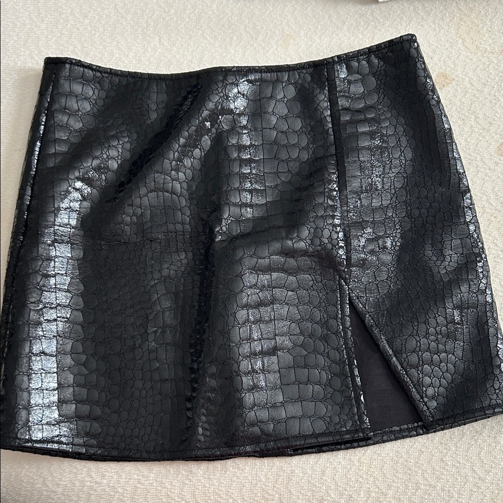 Princess Polly Black Croc-Embossed Pencil Skirt